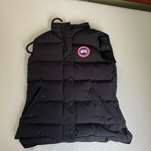 Canada Goose Black Puffer Vest